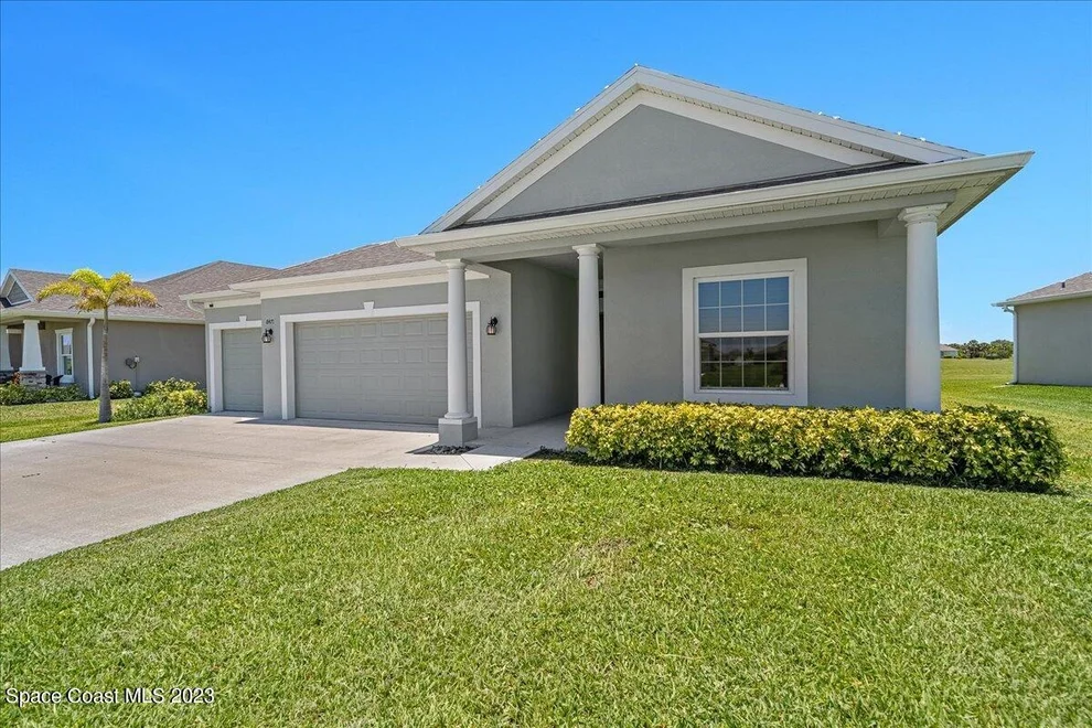 Unit for sale at 8471 Laguna Circle, Micco, FL 32976