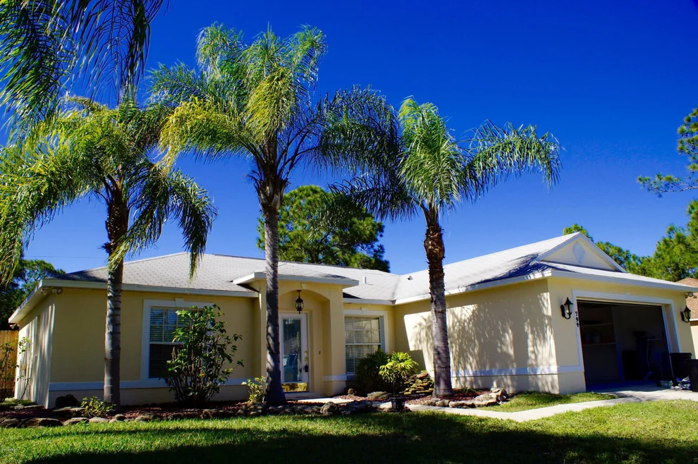 Unit for sale at 794 SW Scotia Avenue, Palm Bay, FL 32908