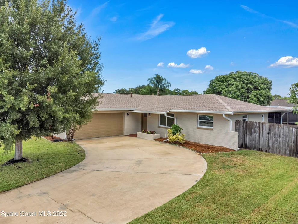 Unit for sale at 511 Avignon Drive, Melbourne, FL 32935