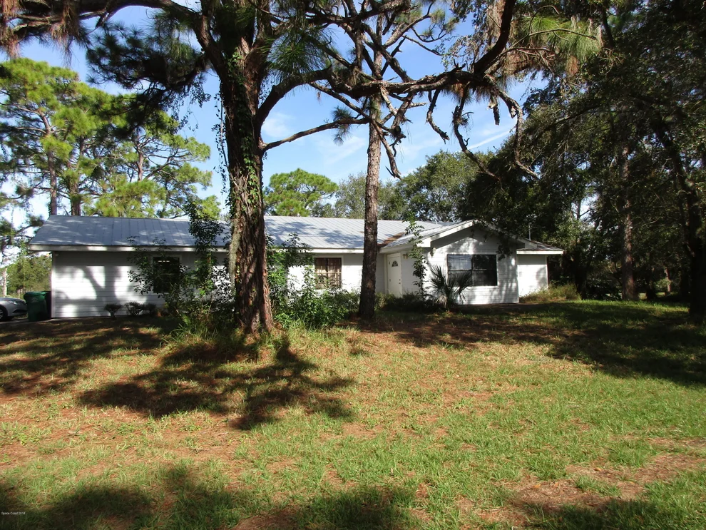 Unit for sale at 5250 Indrio Road, Fort Pierce, FL 34951
