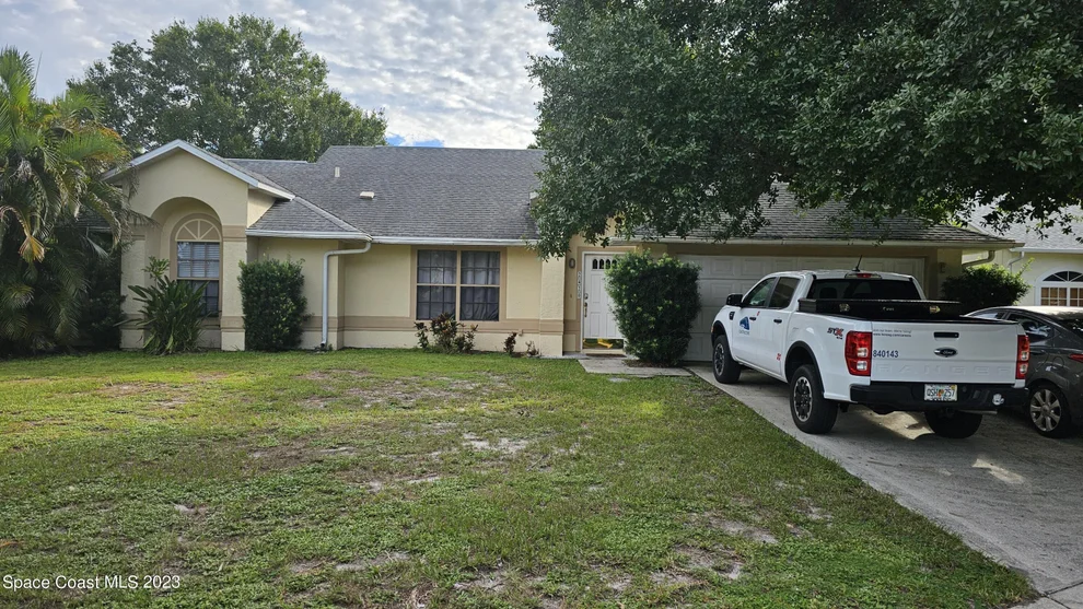 Unit for sale at 2420 Bent Pine Street, Melbourne, FL 32935