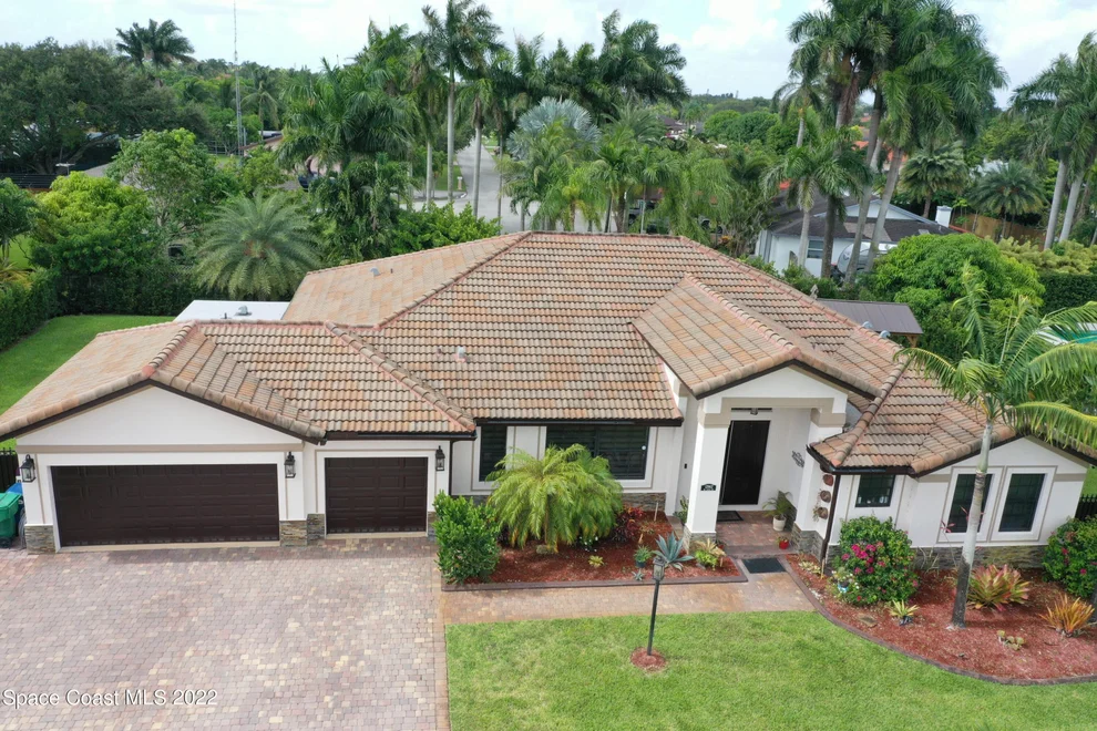 Unit for sale at 12862 SW 184th Street, Miami, FL 33177