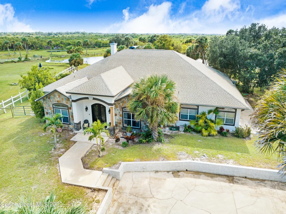 Unit for sale at 3571 Fox Wood Drive, Titusville, FL 32780