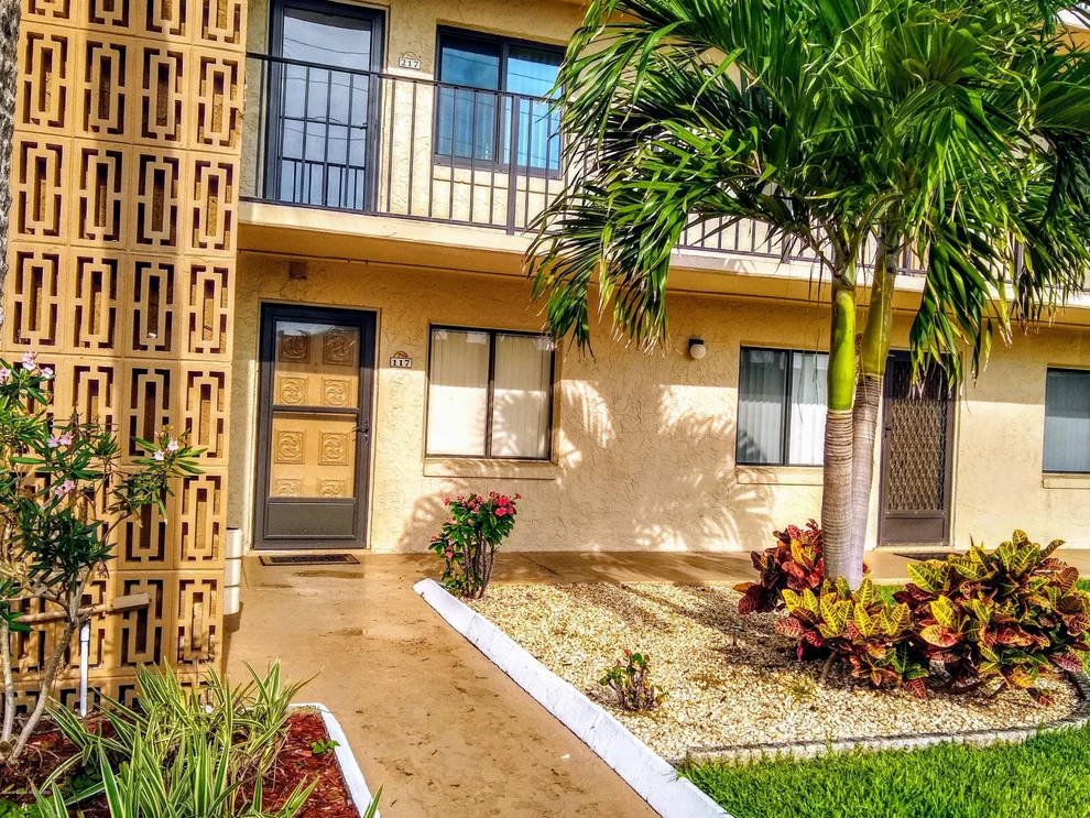 Unit for sale at 760 S Brevard Avenue, Cocoa Beach, FL 32931