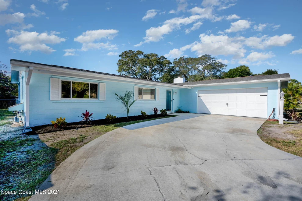 Unit for sale at 125 Bluff Terrace, Melbourne, FL 32901