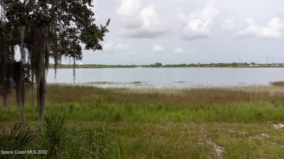 Unit for sale at 1780 S Cummings Avenue, Avon Park, FL 33825