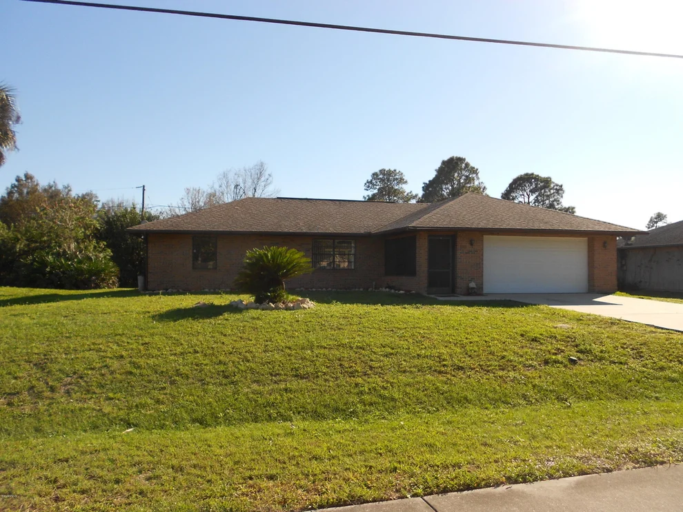 Unit for sale at 890 NW Americana Boulevard, Palm Bay, FL 32907