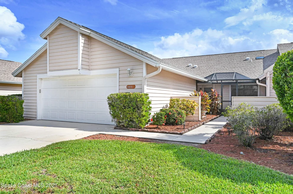 Unit for sale at 885 Ridge Lake Drive, Melbourne, FL 32940
