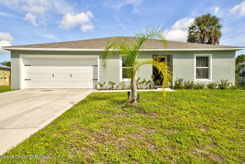 Unit for sale at 241 Garylind Street SW, Palm Bay, FL 32908