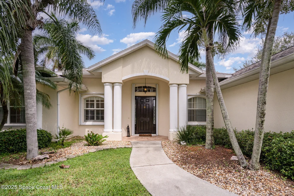 Unit for sale at 2412 Woodfield Circle, Melbourne, FL 32904