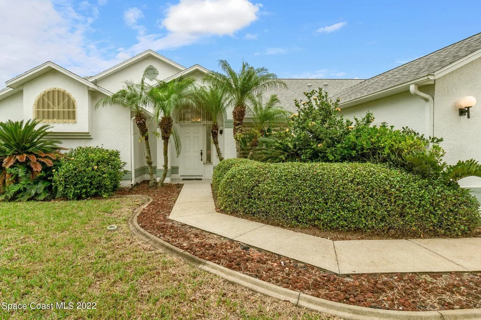 Unit for sale at 824 Hunters Creek Drive, Melbourne, FL 32904