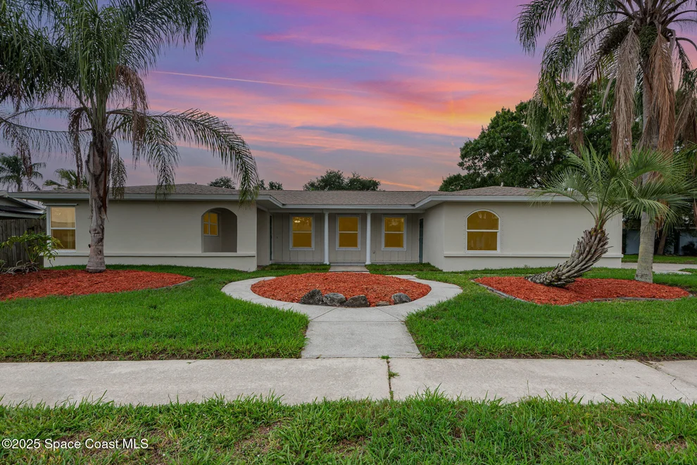 Unit for sale at 957 Waialae Circle NE, Palm Bay, FL 32905