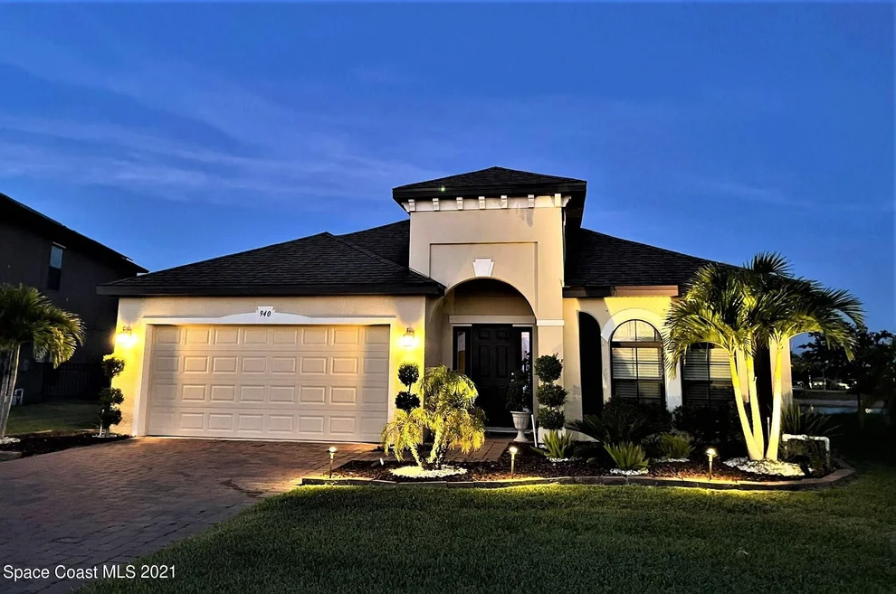 Unit for sale at 940 Fiddleleaf Circle, Melbourne, FL 32904