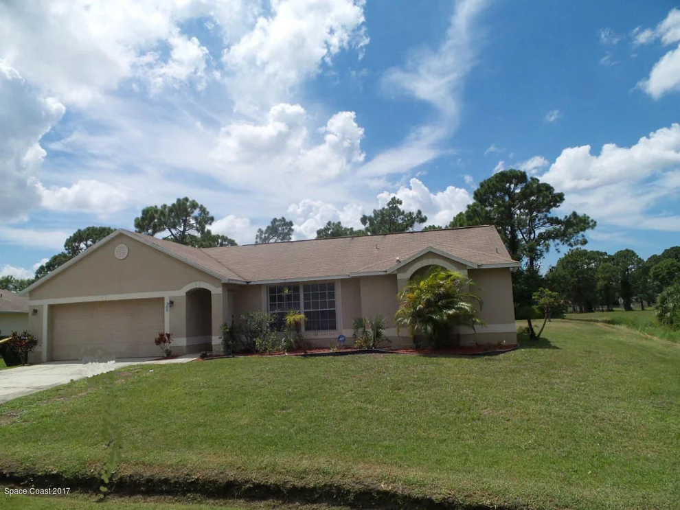 Unit for sale at 300 Viking Street NE, Palm Bay, FL 32907