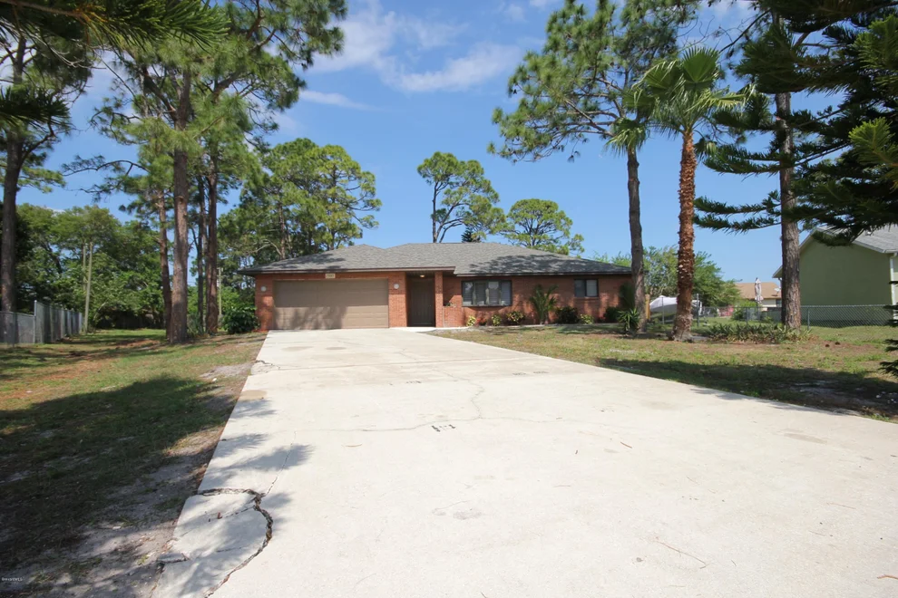Unit for sale at 1397 NW Madoc Street, Palm Bay, FL 32907