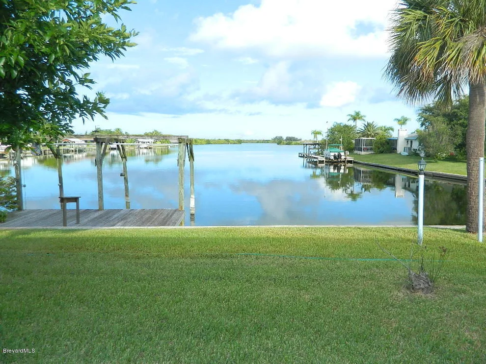 Unit for sale at 565 Barrett Drive, Merritt Island, FL 32952