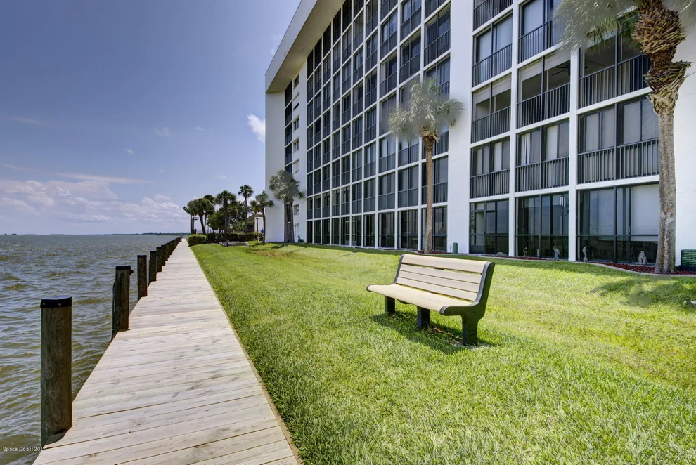 Unit for sale at 250 S Sykes Creek Parkway, Merritt Island, FL 32952