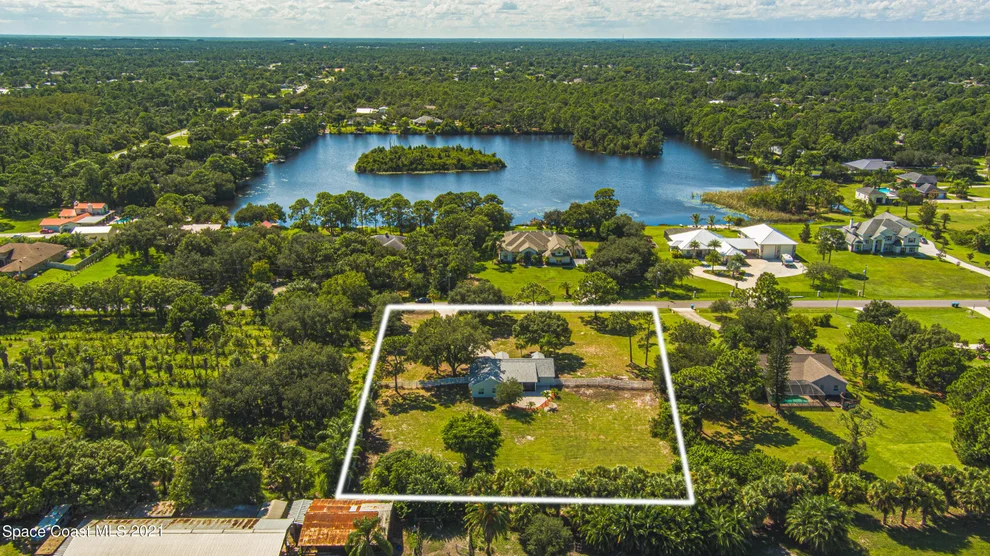 Unit for sale at 3925 Lakeside Lane, Palm Bay, FL 32909