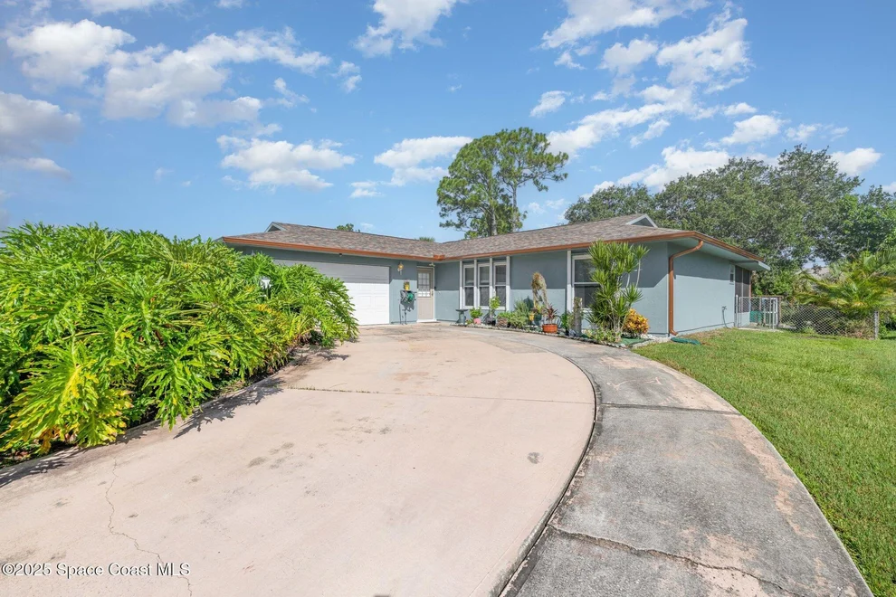 Unit for sale at 367 Ainsley Street SE, Palm Bay, FL 32909