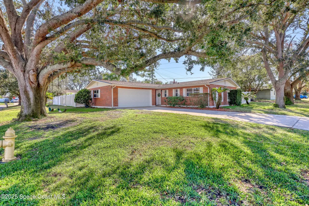 Unit for sale at 4305 Kent Avenue, Titusville, FL 32780