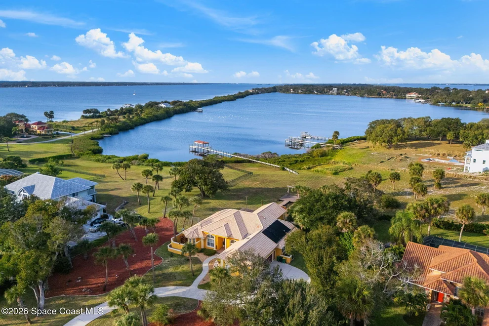 Unit for sale at 190 Stewart Drive, Merritt Island, FL 32952