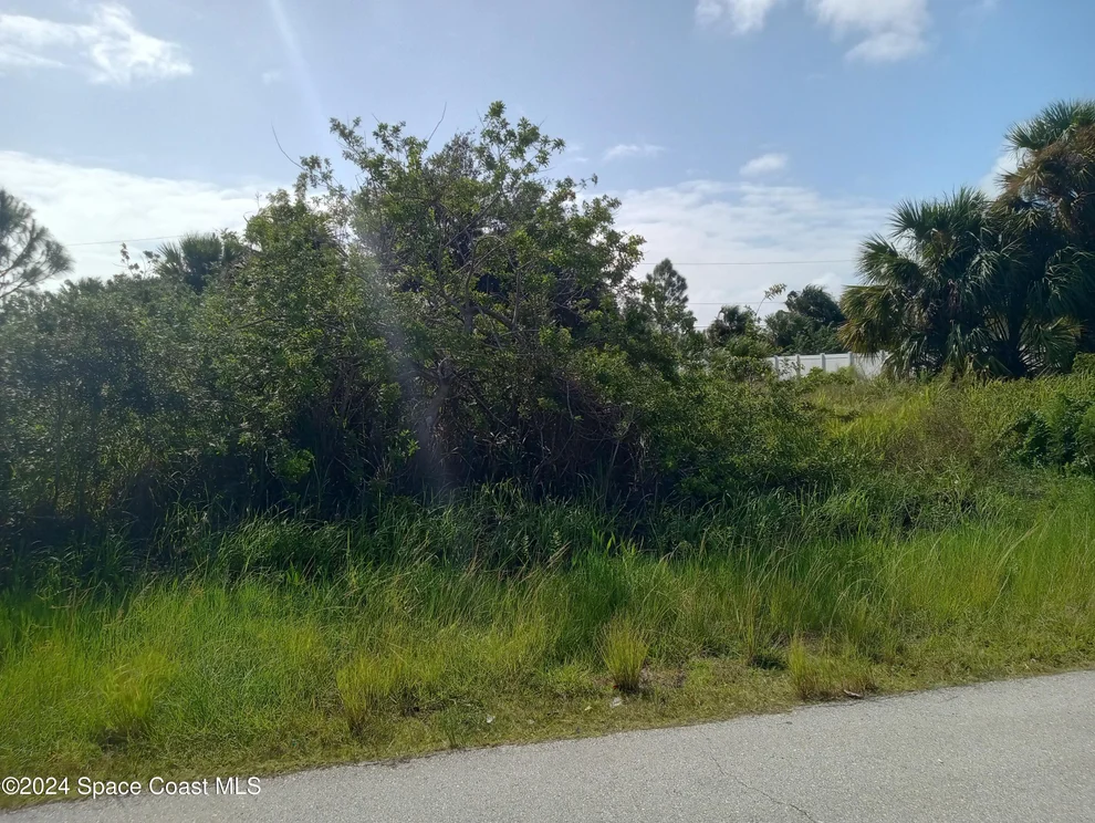 Unit for sale at 566 Mimosa Street SW, Palm Bay, FL 32908