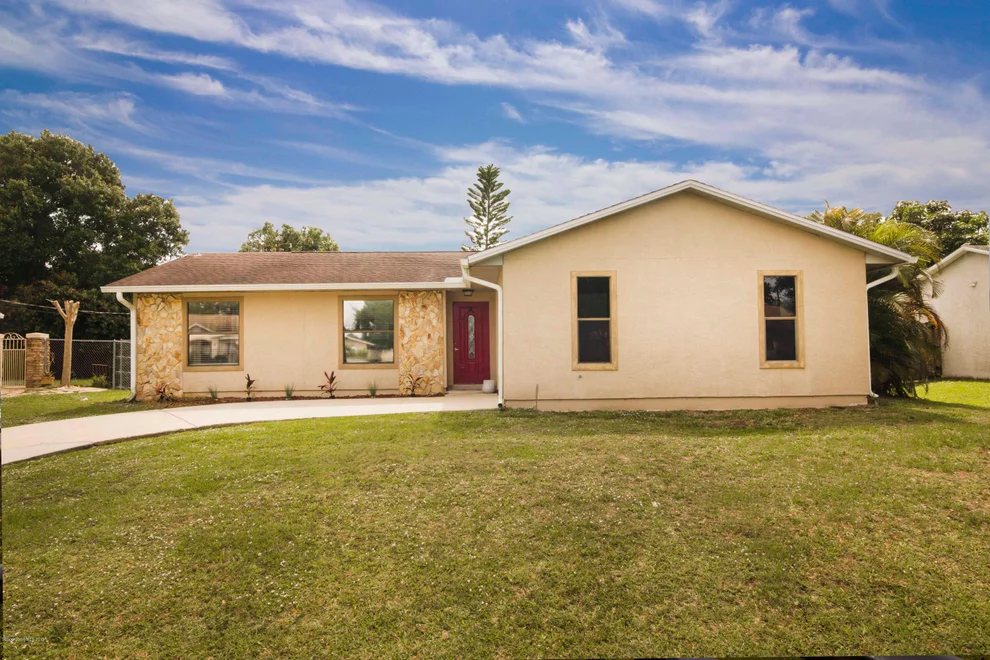 Unit for sale at 871 Highland Avenue NW, Palm Bay, FL 32907