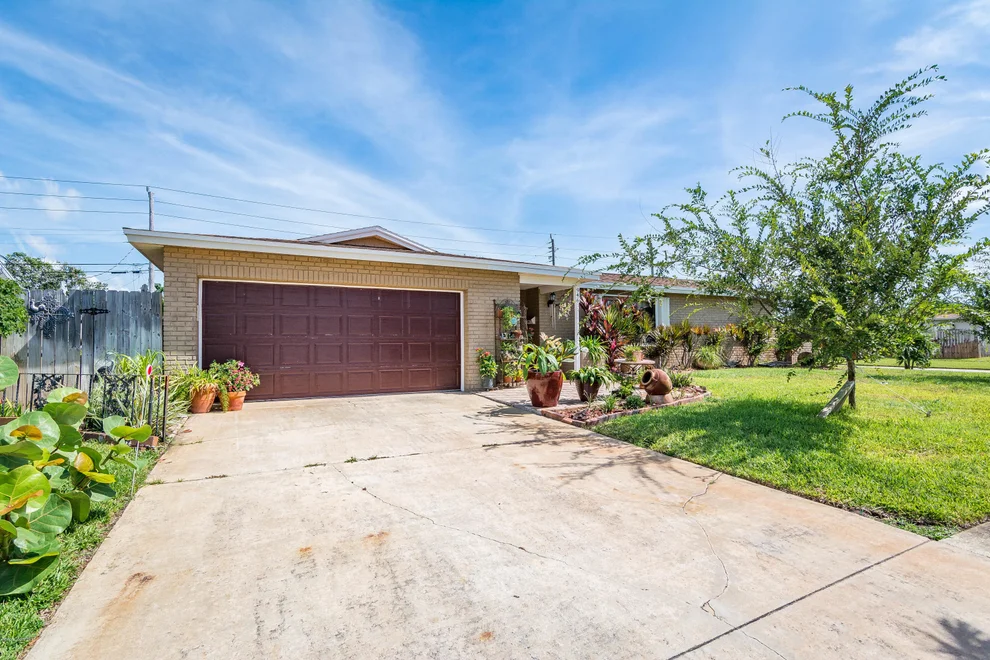 Unit for sale at 946 Flotilla Club Drive, Indian Harbour Beach, FL 32937