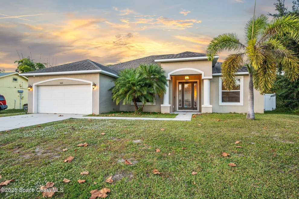 Unit for sale at 943 Douglas Street SE, Palm Bay, FL 32909