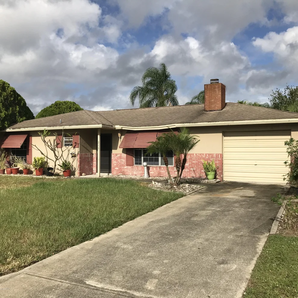 Unit for sale at 215 Haverford Lane NE, Palm Bay, FL 32907