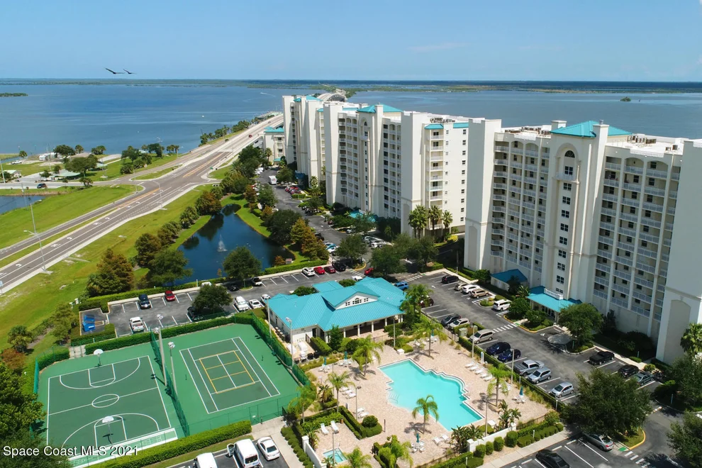 Unit for sale at 7 Indian River Avenue, Titusville, FL 32796