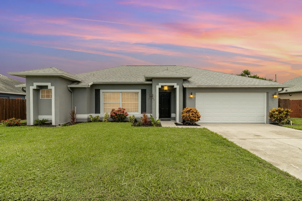 Unit for sale at 1919 Blue Ridge Avenue, Melbourne, FL 32935