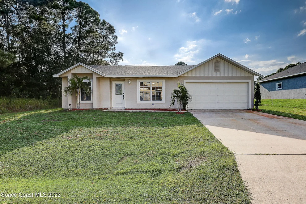 Unit for sale at 1642 Hamilton Avenue SW, Palm Bay, FL 32908