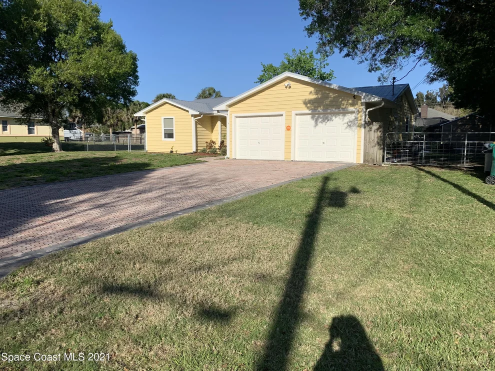 Unit for sale at 2015 Knotty Pine Road, Melbourne, FL 32904