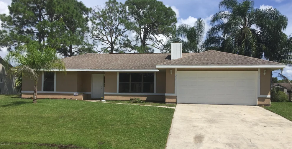 Unit for sale at 1217 Roslyn Avenue NW, Palm Bay, FL 32907