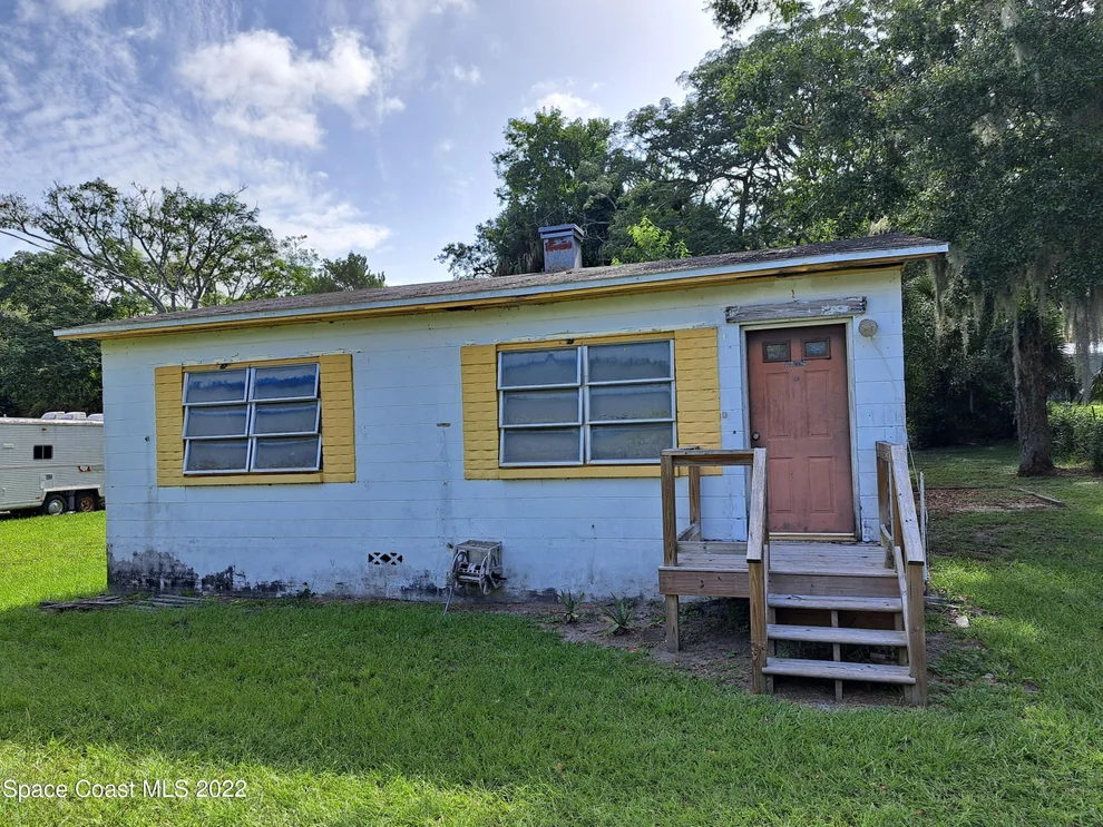Unit for sale at 135 N Mantor Avenue, Titusville, FL 32796