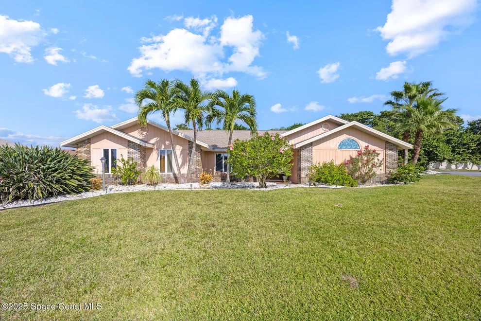 Unit for sale at 162 River Walk Drive, Melbourne Beach, FL 32951