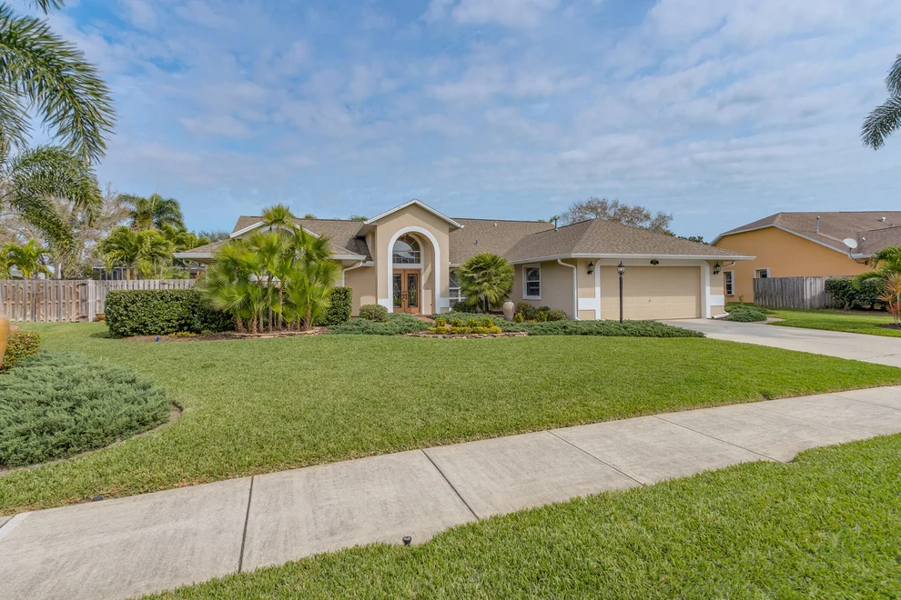 Unit for sale at 5775 Sheffield Place, Melbourne, FL 32940