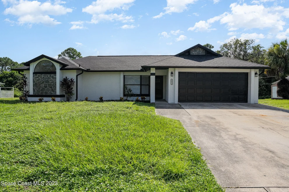 Unit for sale at 1371 Ruffin Circle SE, Palm Bay, FL 32909