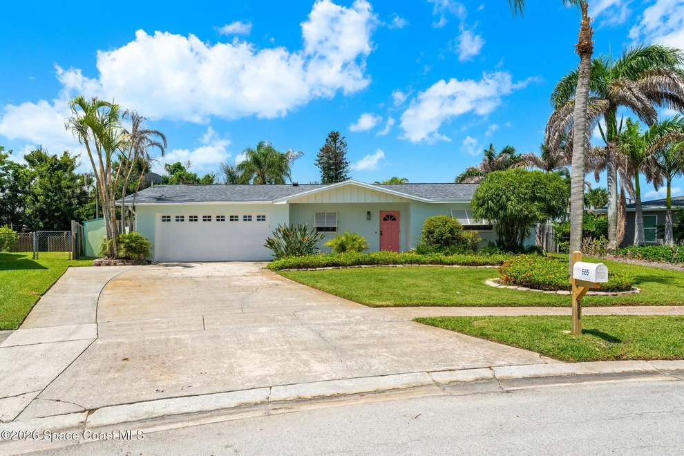 Unit for sale at 565 W Gateway Court, Merritt Island, FL 32952