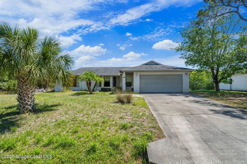 Unit for sale at 2101 Dexter Avenue SW, Palm Bay, FL 32908