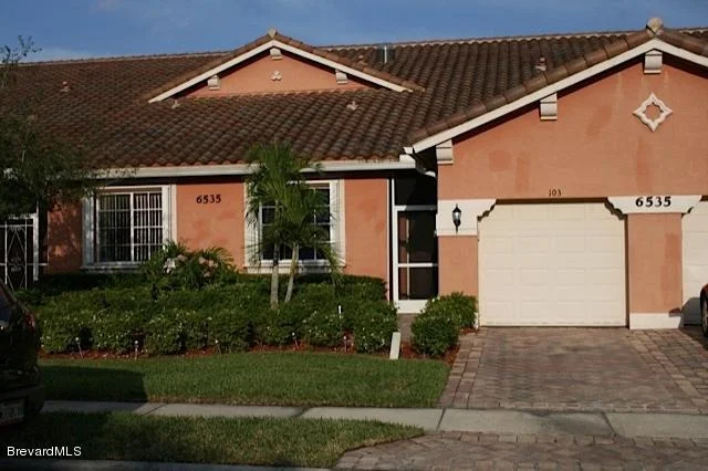 Unit for sale at 6535 Oxford Circle, Vero Beach, FL 32966