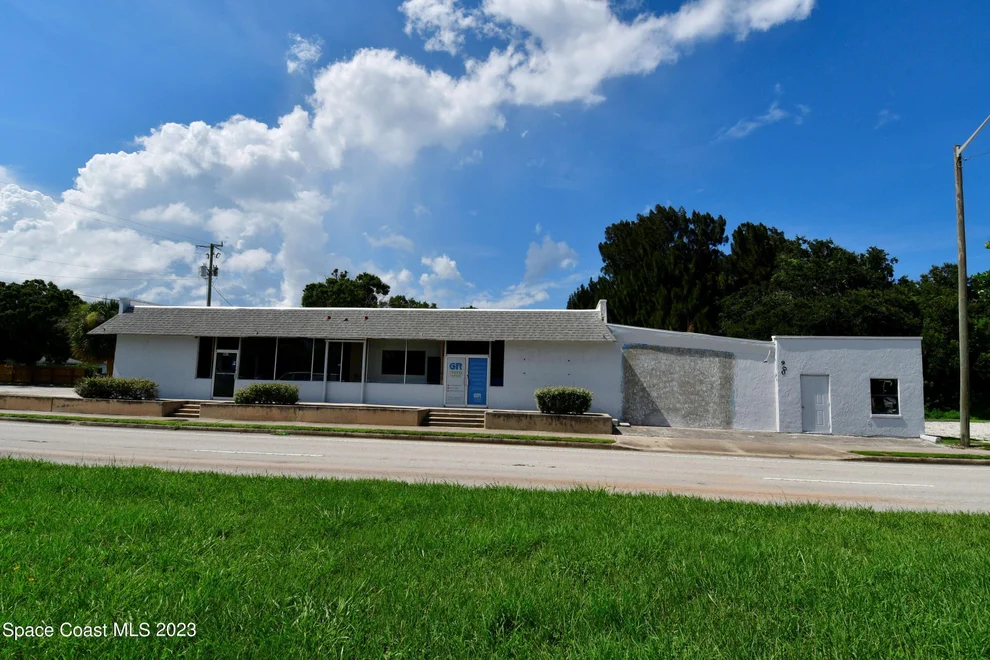 Unit for sale at 900 W New Haven Avenue, Melbourne, FL 32901