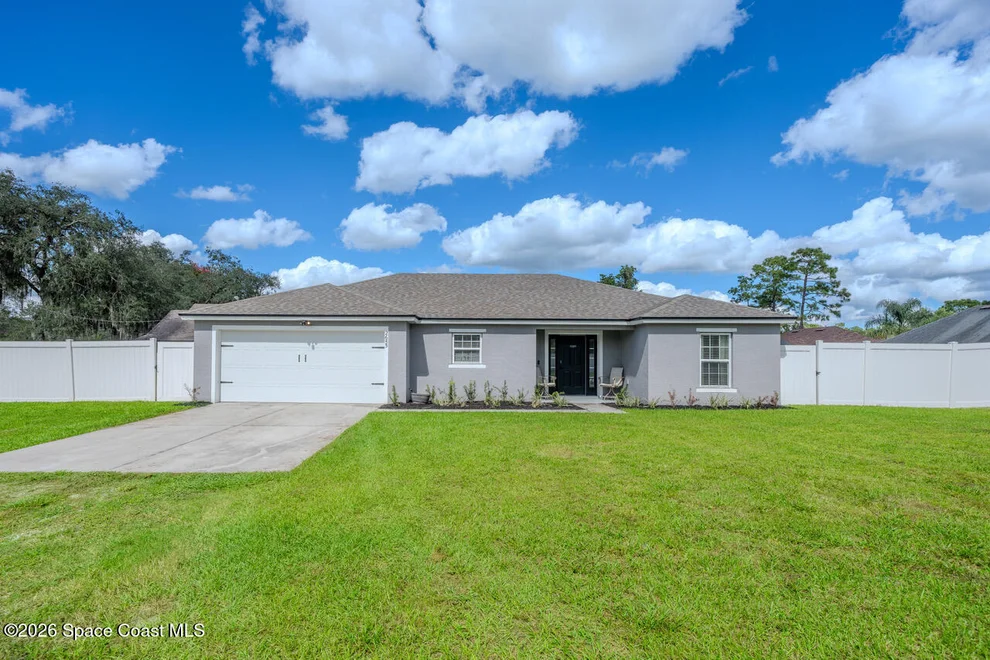 Unit for sale at 2655 Laurel Road, DeLand, FL 32724