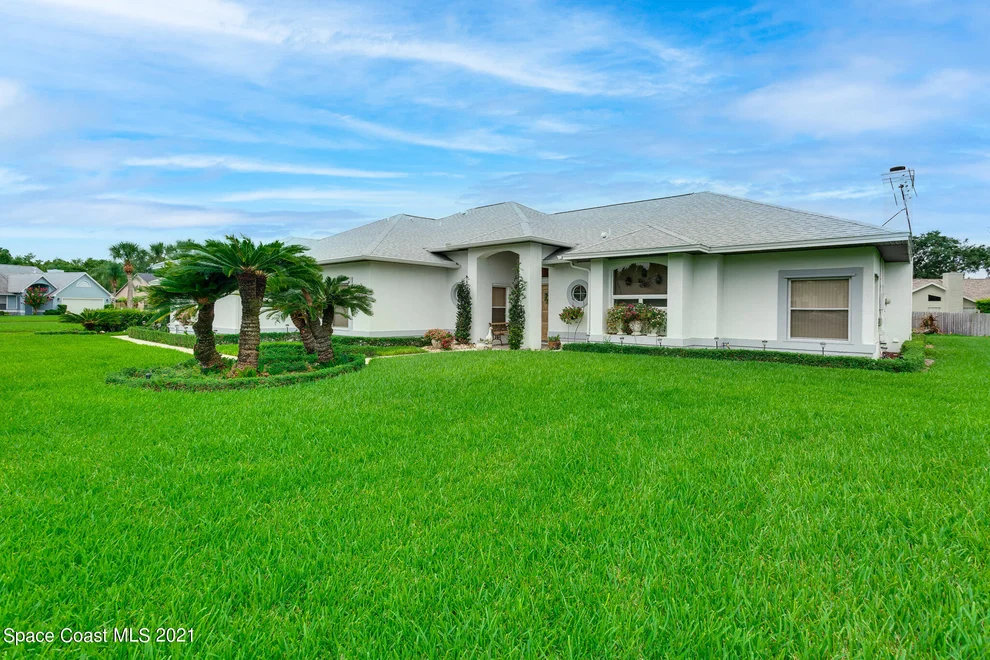 Unit for sale at 985 Spanish Wells Drive, Melbourne, FL 32940