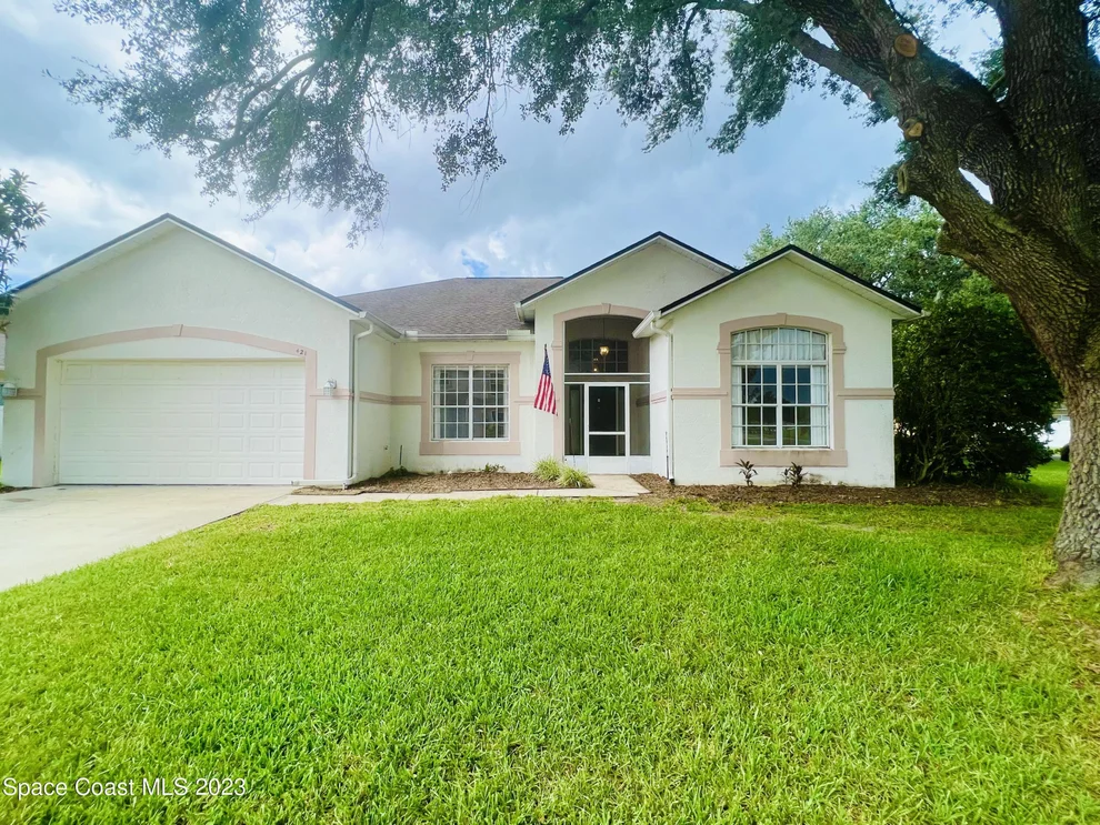 Unit for sale at 421 Boxwood Drive, Davenport, FL 33837