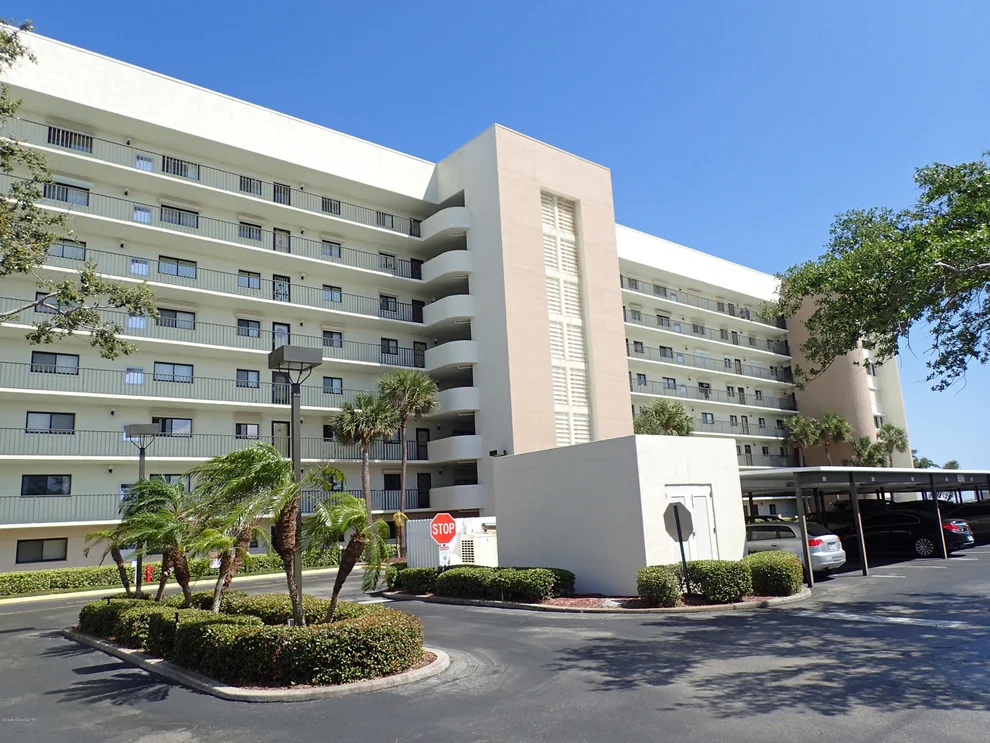 Unit for sale at 300 S Sykes Creek Parkway, Merritt Island, FL 32952