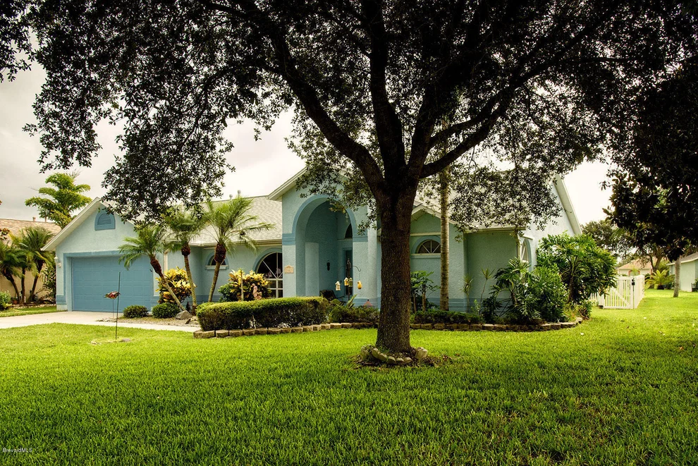 Unit for sale at 3421 Pineda Crossing Drive, Melbourne, FL 32940