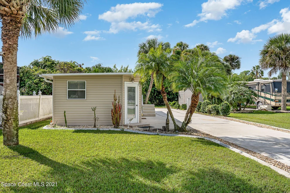 Unit for sale at 178 Plantation Drive, Titusville, FL 32780