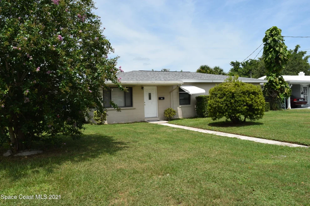 Unit for sale at 300 Holly Lane, Melbourne, FL 32901